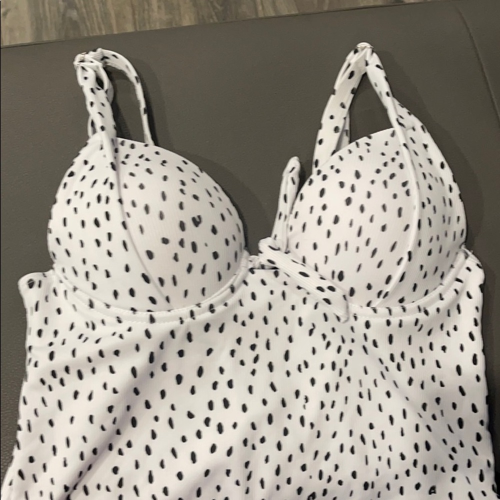 Bathing suit